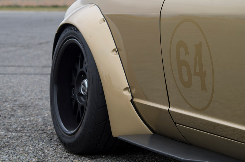 Illustration for article titled What It's Like To Drive A Datsun Z Turned Drift Machine With A Skyline Engine